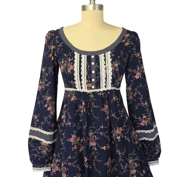 Gunne Sax Navy Blue Floral Midi Dress Size 9 S Prairie Calico Lace Polka Dot - Picture 3 of 9